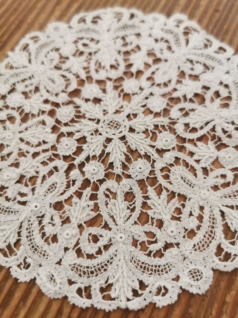 アンティークロザラインレース ロザリンペルレ＆スノーフレーク 雪花結晶ドイリー