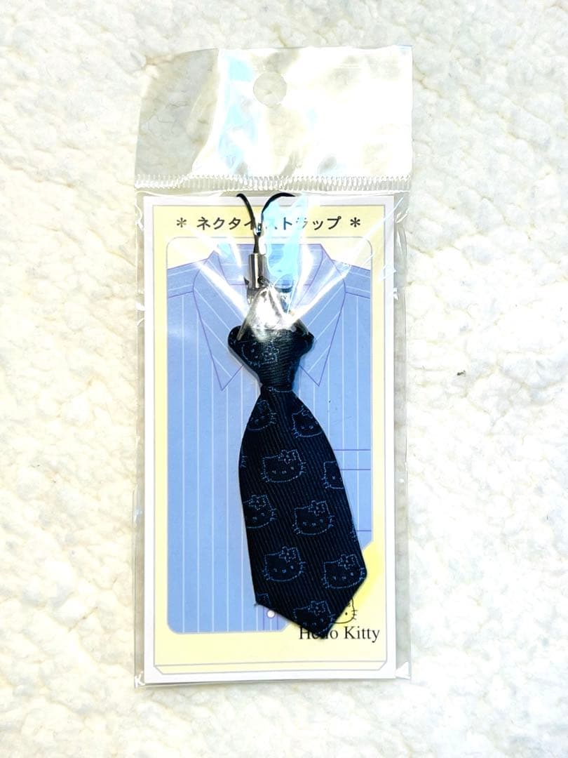 希少品！　ハローキティ　ネクタイストラップ3種