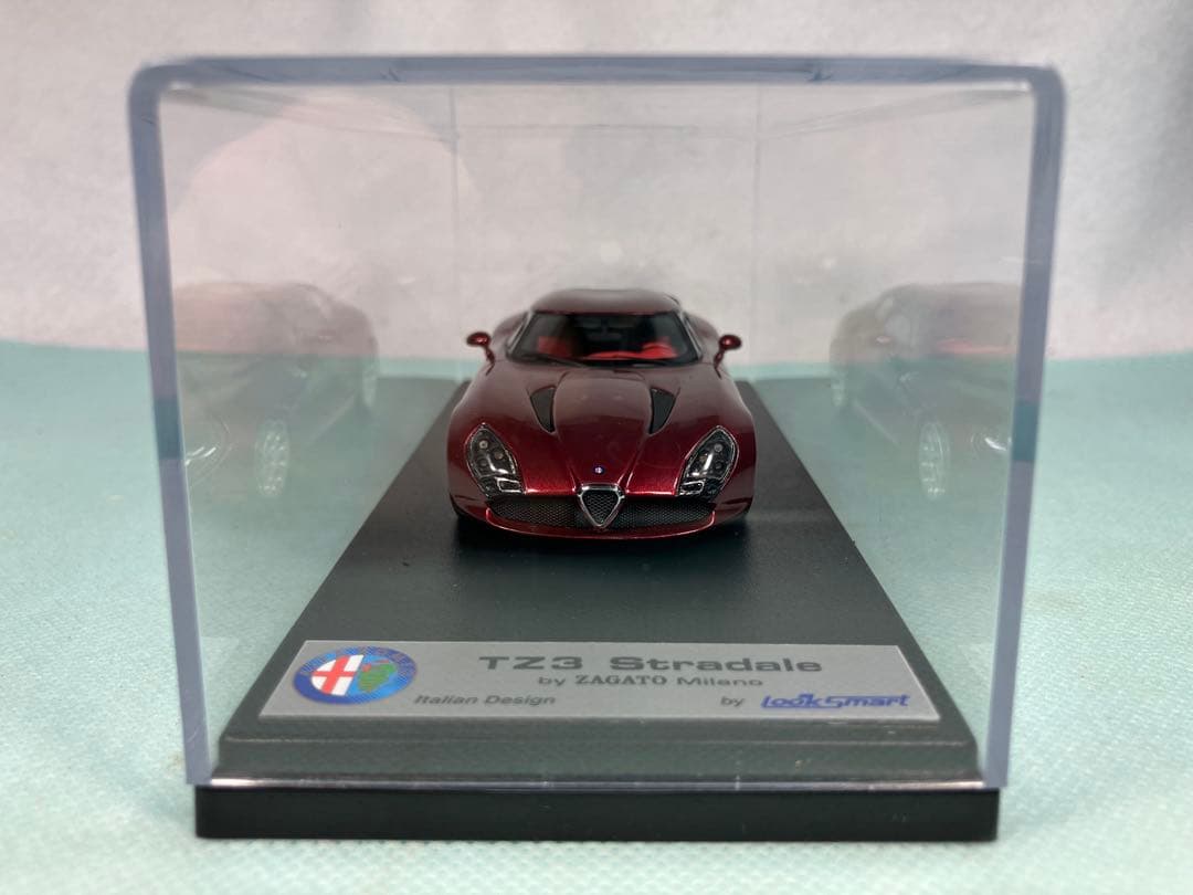 Look Smart Alfa Romeo TZ3 Stradale 2011年