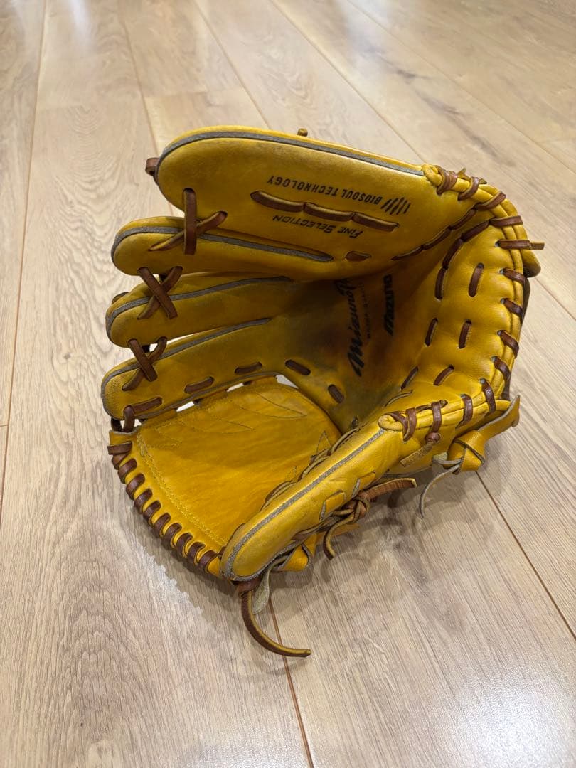 ミズノプロ一般投手用グローブ！廃盤品！オススメ品！革質良！