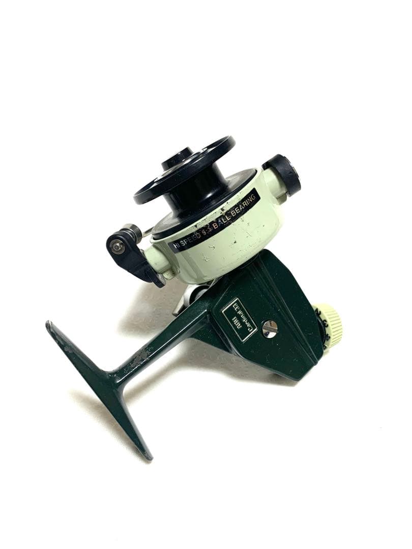 ABUカーディナル33スピニングリール
