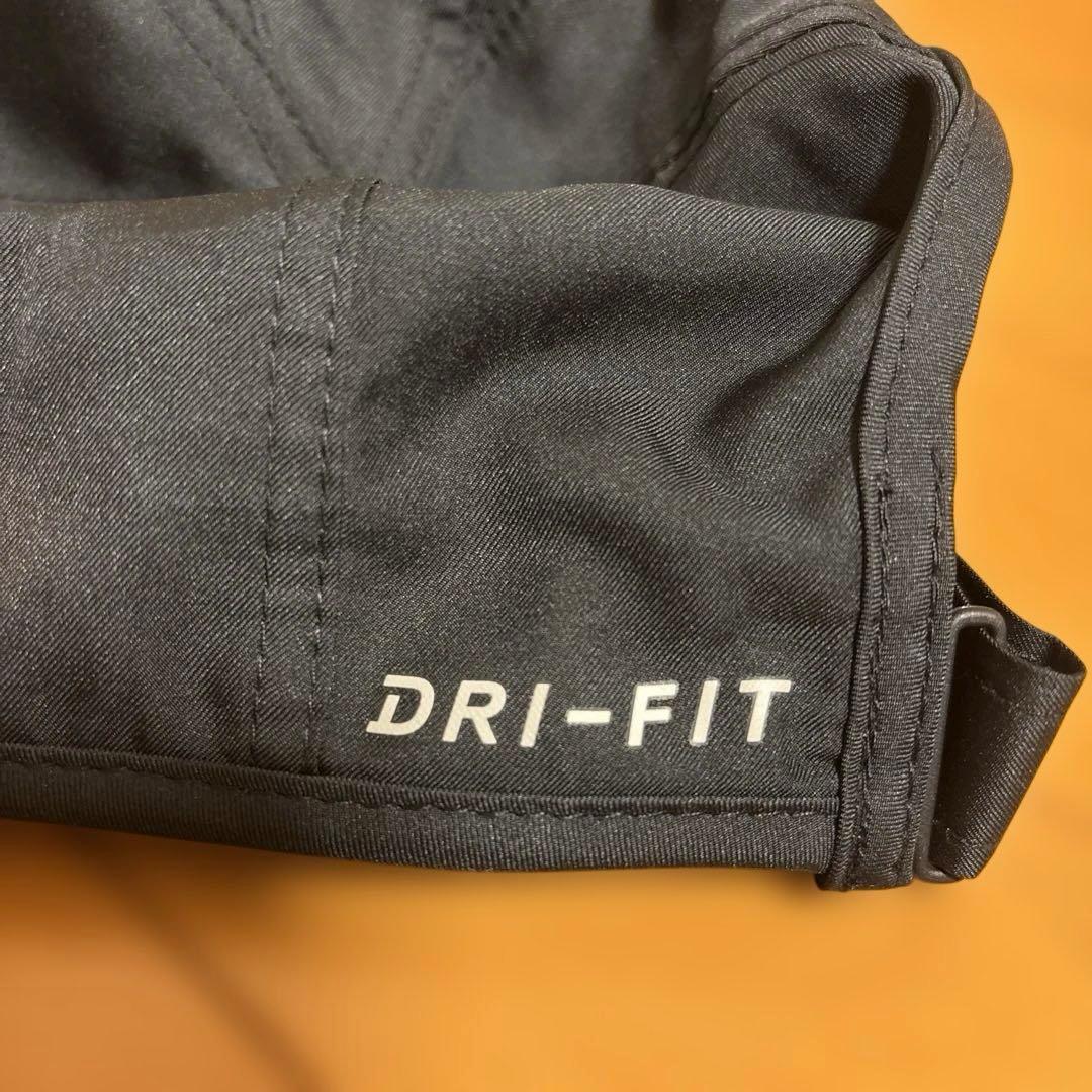 極美品　ナイキ　大阪なおみサインプリント入り　テニスキャップ　ユニ1サイズ