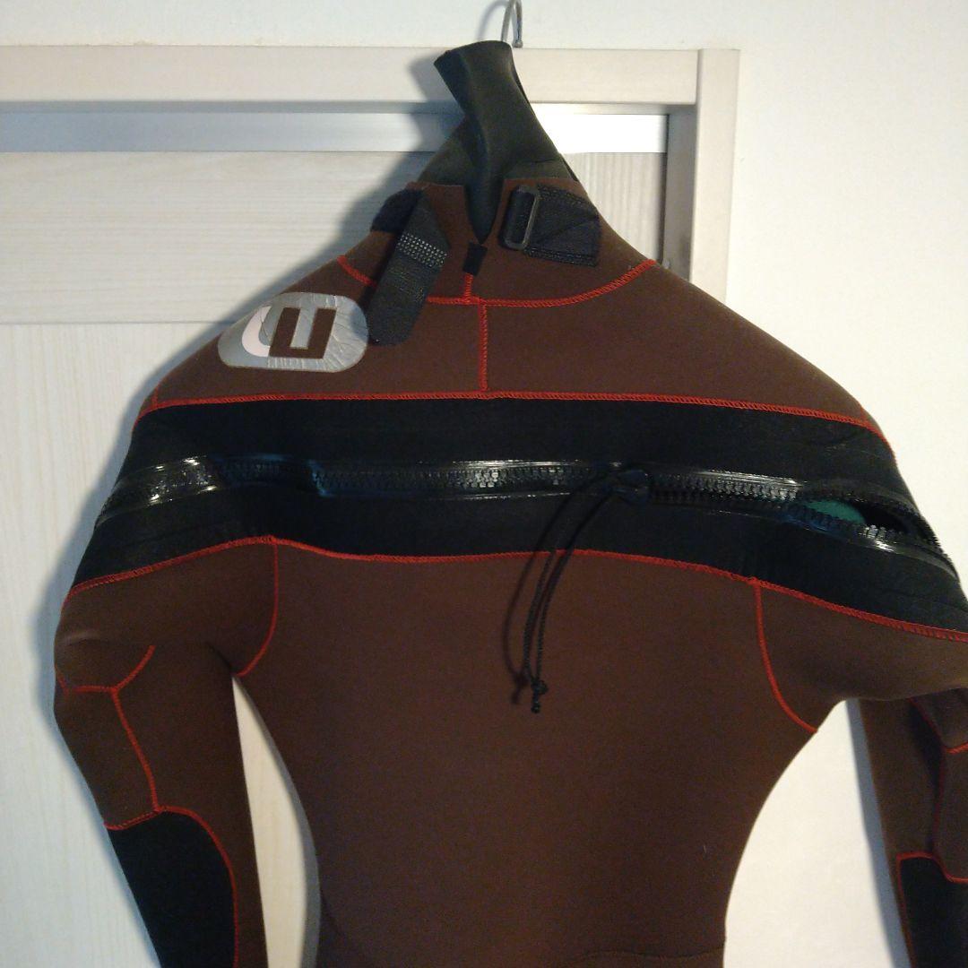 ボディーボード　サーフィン　ドライスーツ 一体型ソックス付き　難あり