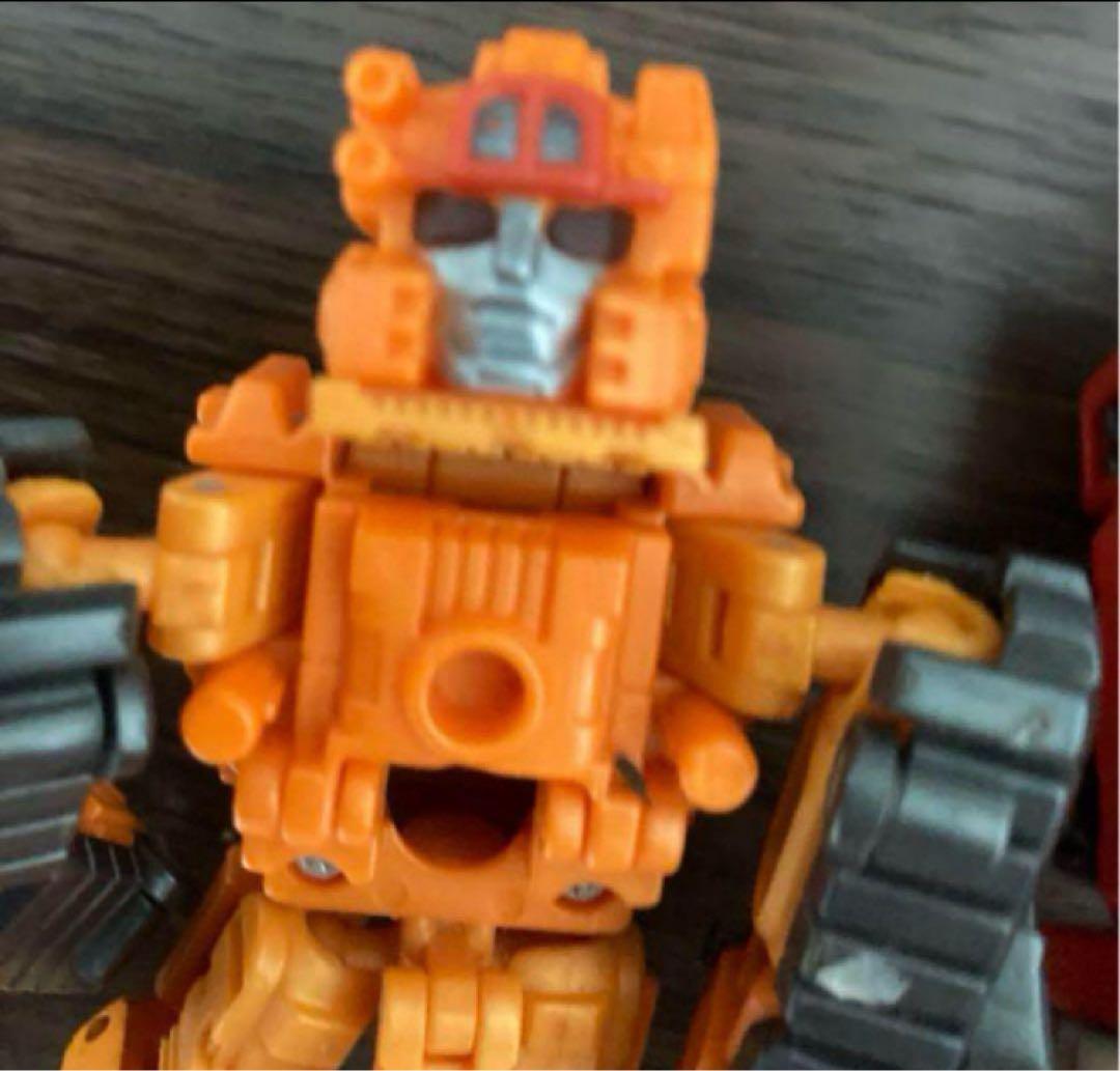 トランスフォーマー　ビルドキング　カーロボット