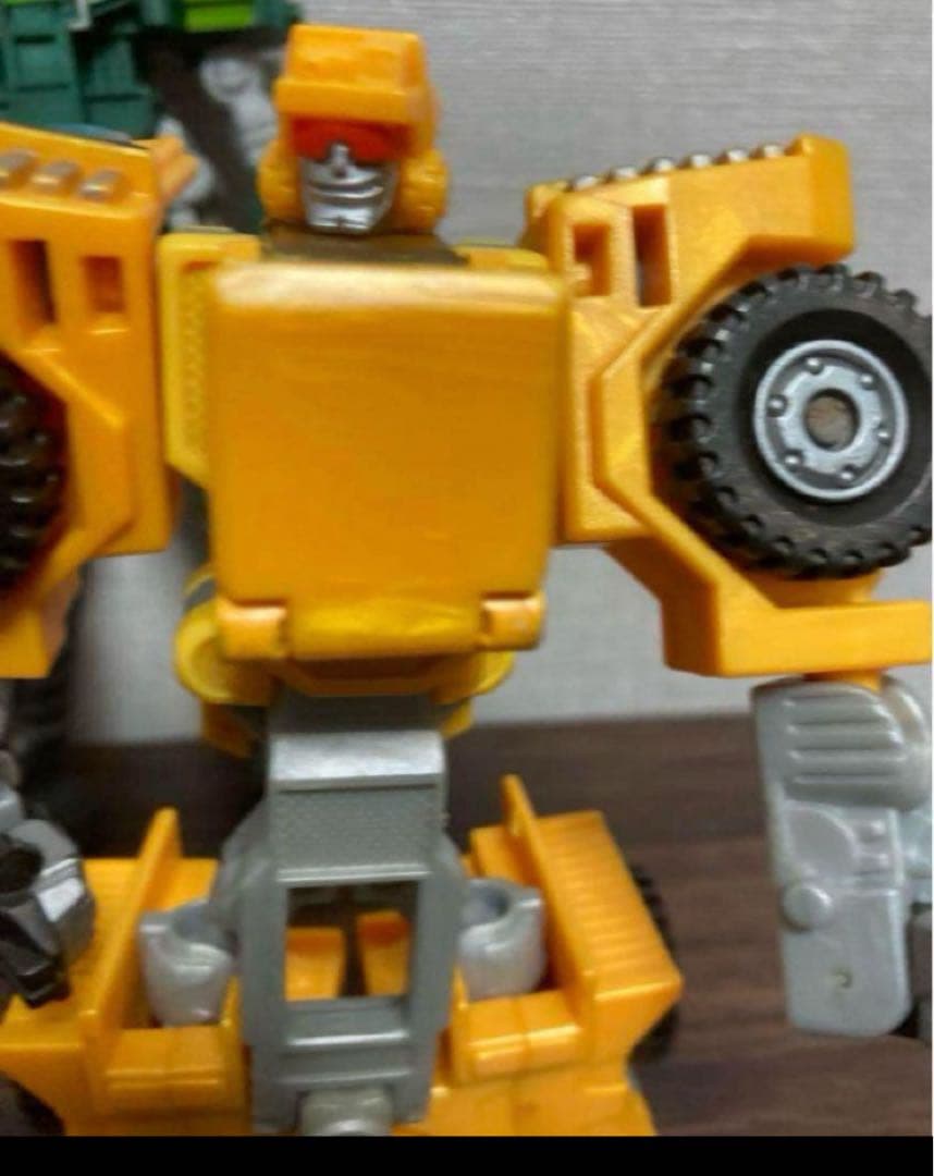 トランスフォーマー　ビルドキング　カーロボット