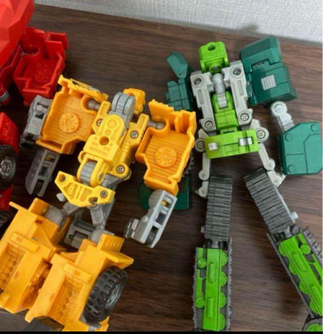 トランスフォーマー　ビルドキング　カーロボット