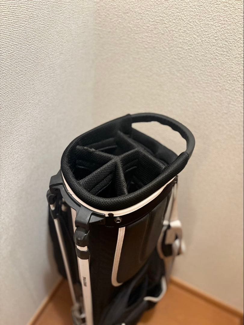 BRIEFING キャディバッグ 【ヘッドカバー付き】ブラック/ホワイト