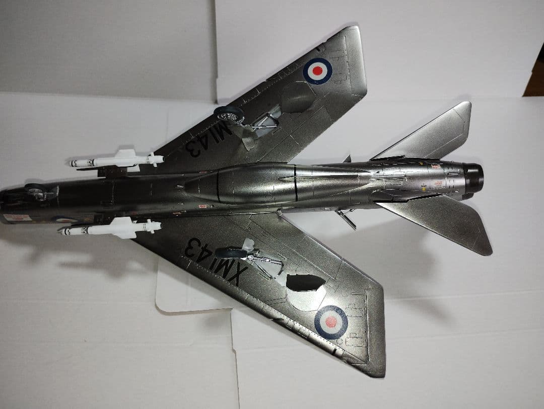 プラモデル完成機　1/48　E.E.ライトニングF1