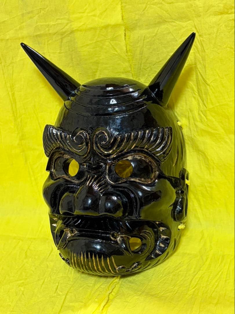 黒い鬼の面、やぶ、やぶ面、ヤブ、ヤブ面