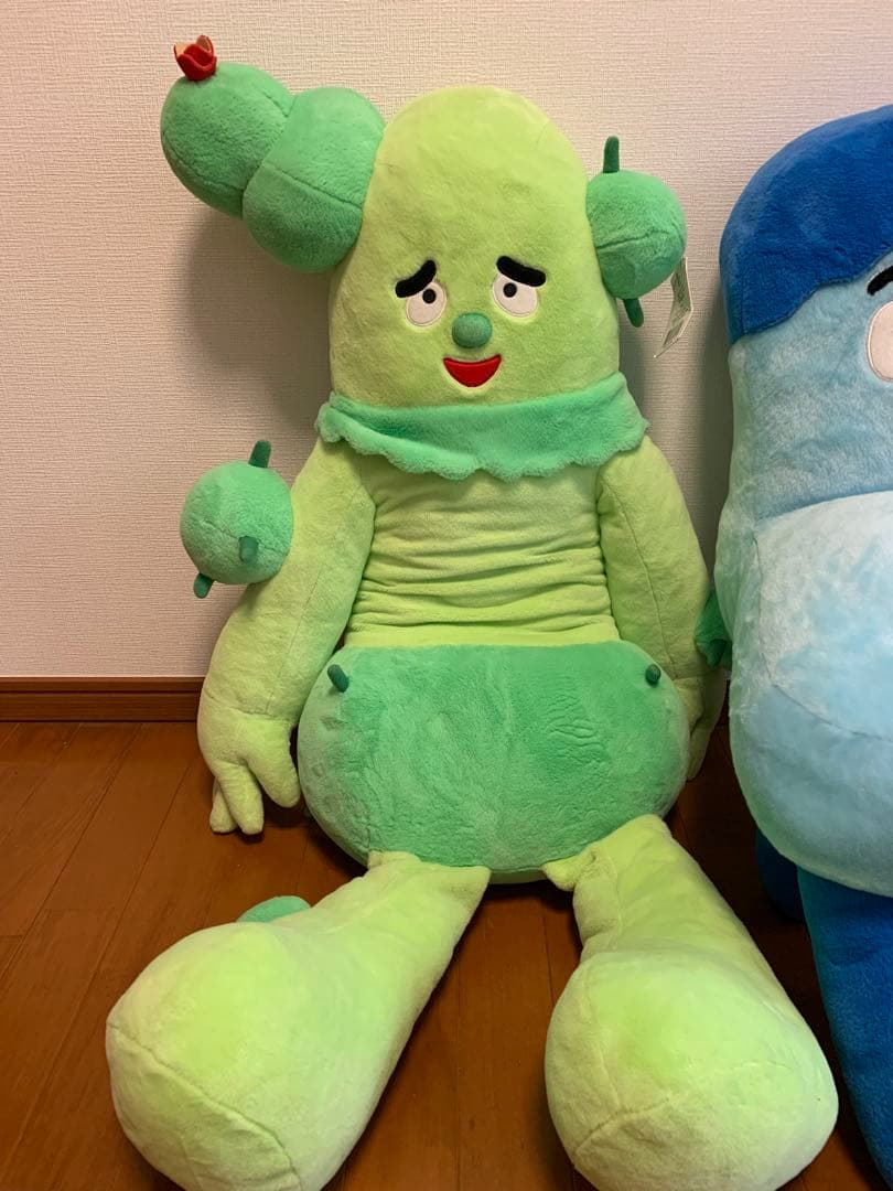 サボさん、コッシー　みいつけた！ぬいぐるみ　コストコ