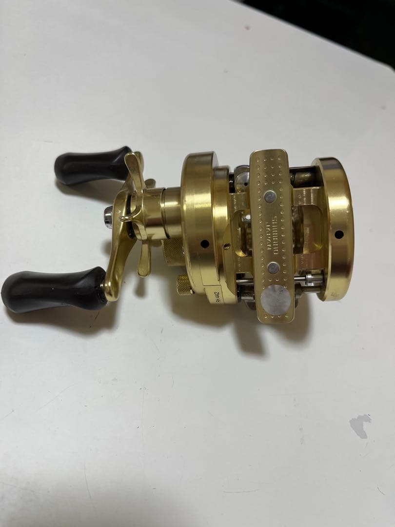 シマノ　カルカッタコンクエスト　100