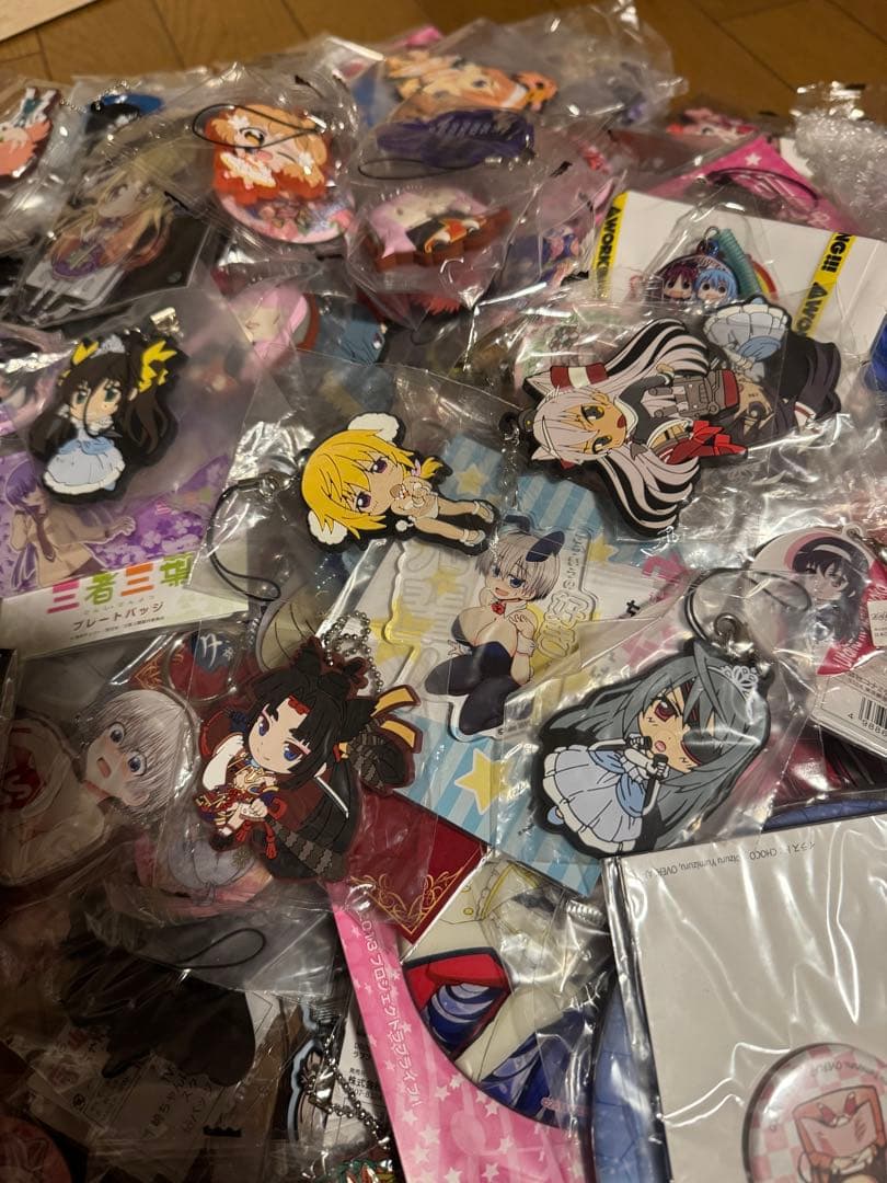 アクキー、ラバスト、缶バッチまとめ売り