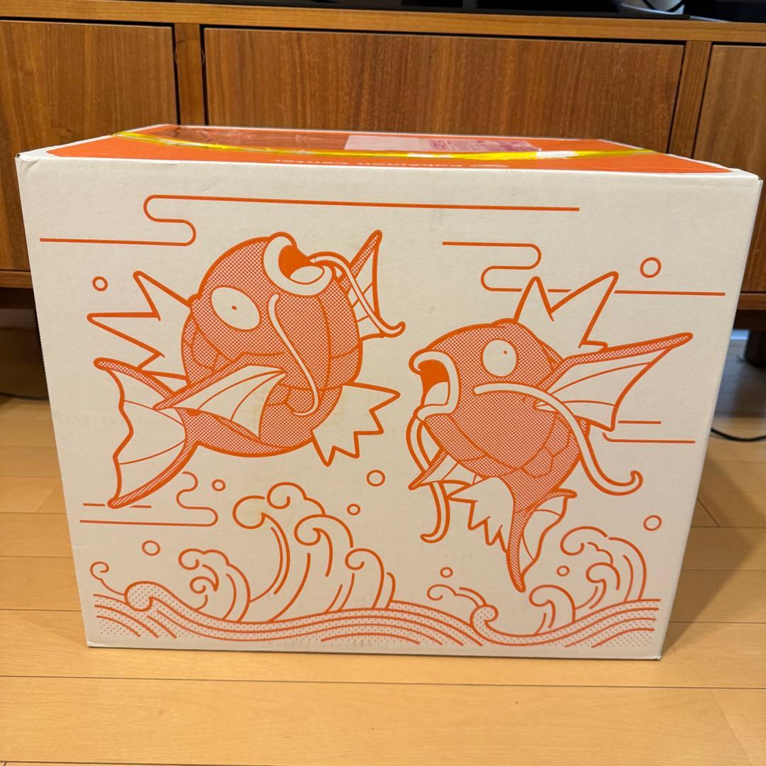 【段ボール未開封】ピカピカボックス 2026 コイキング ショルダーバッグ