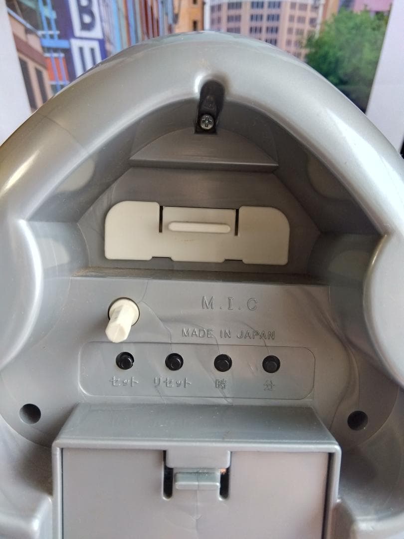 時計　おむすび型の楽しい置時計　英語学習機能付き