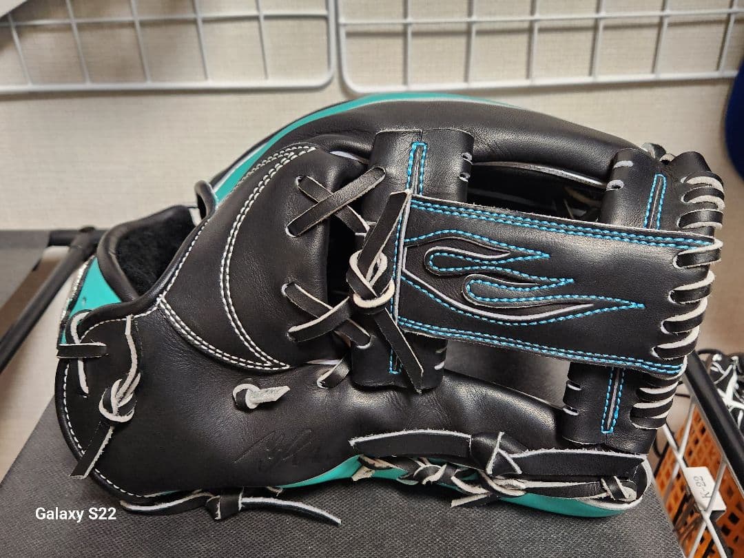 GLOVE STUDIO RYU 硬式用 RYU-G502　内野手用 Tブルー