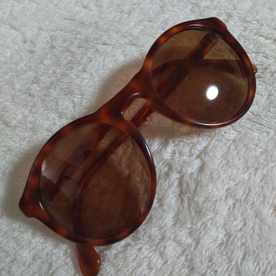 舘ひろしゴリラ警視庁鼈甲アルマーニサングラス