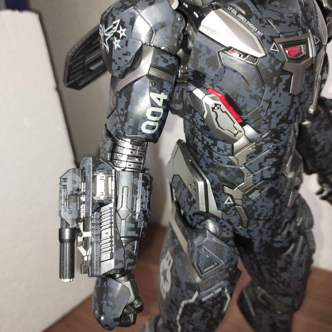 ホットトイズ　1/6 ウォーマシンフィギュア インフィニティウォーアベンジャーズ