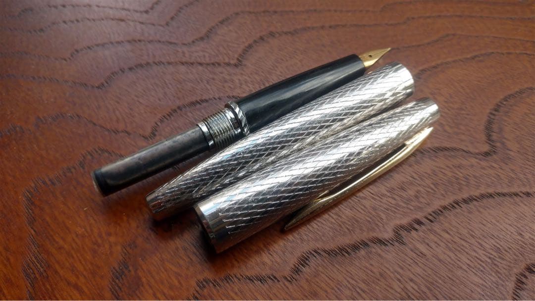 セーラー　ヴィンテージ万年筆　本体／シルバー　ペン先／18k