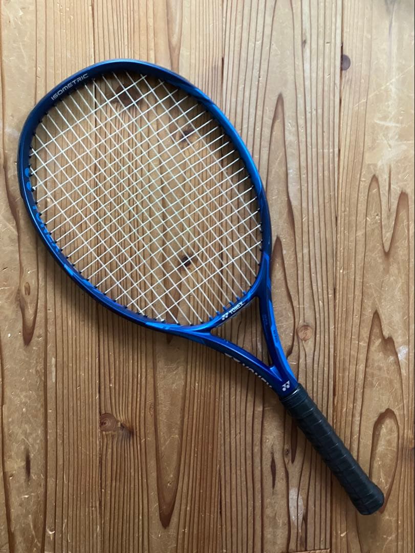 国内正規品　ヨネックス　イーゾーン　105 G2 ダブルス最強！