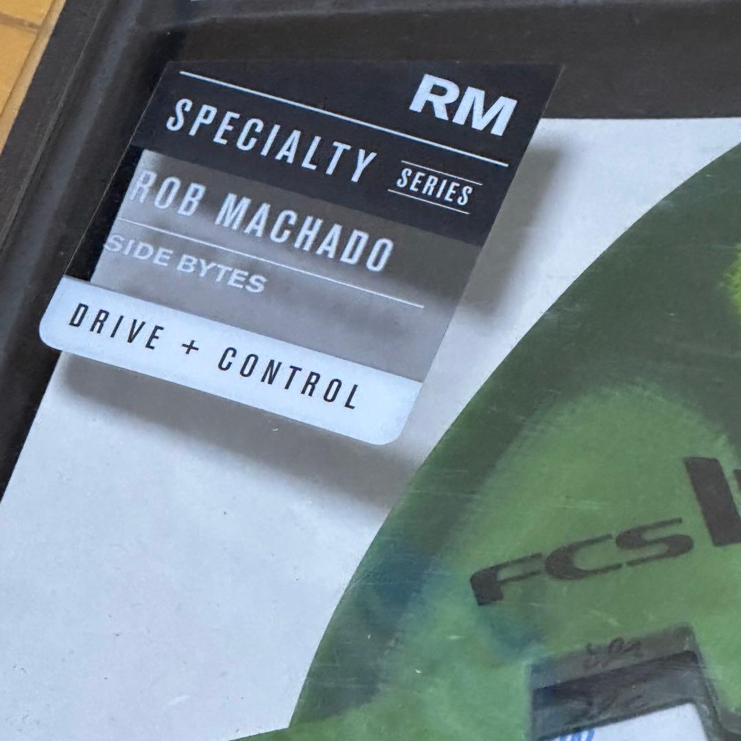 FCS2 RM SUNDAY SIDE BYTES FIN サーフボード