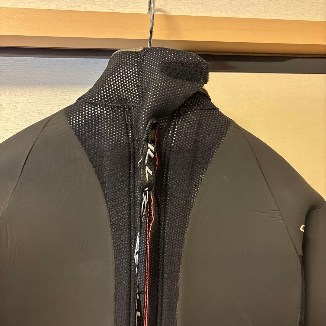 k*t様 O'Neill セミドライスーツ　メンズ