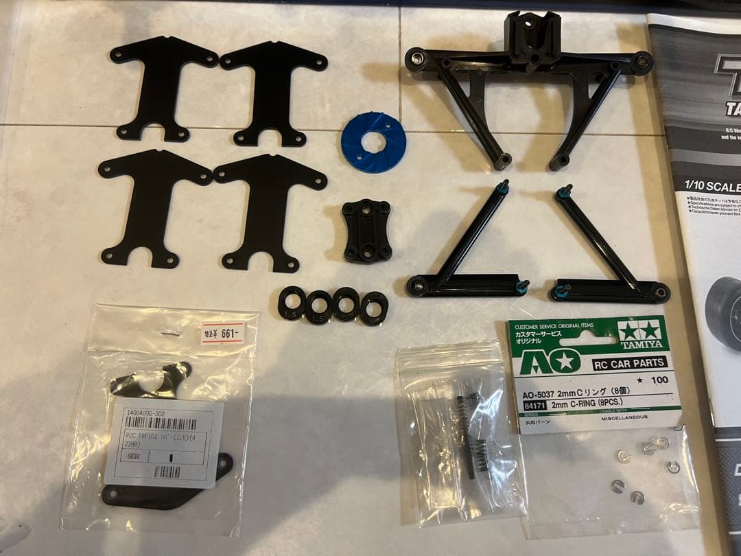 最終値下　タミヤ F1 TRF102シャーシ　 新品ボディ付き