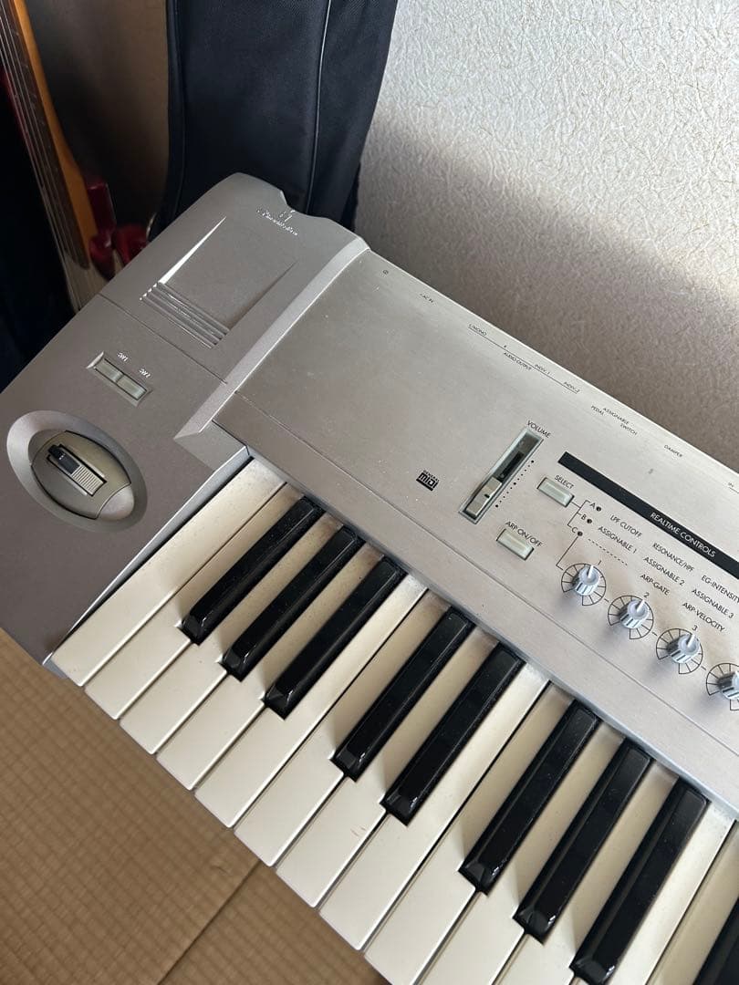ボ*ト様 KORG Triton Le 61鍵 音楽ワークステーション