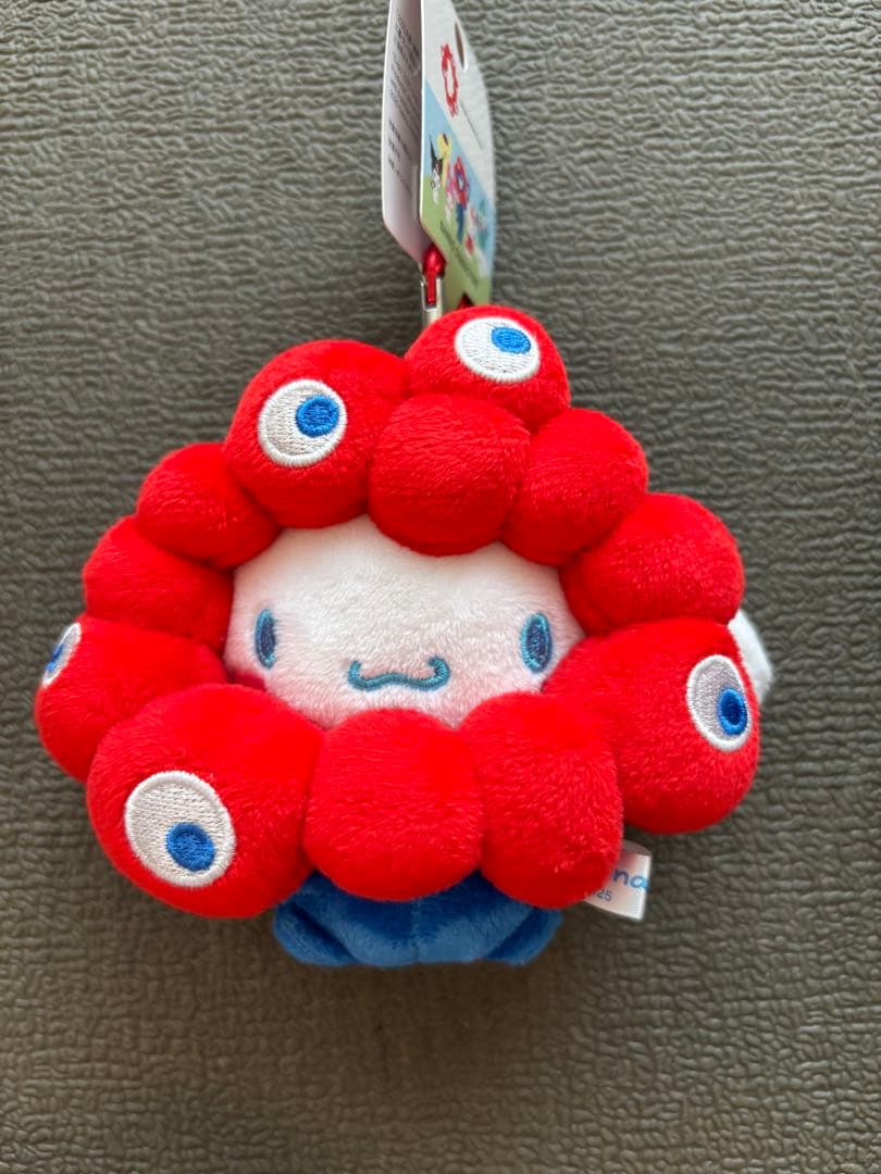 ミャクミャク　サンリオキャラクターズ　なりきりぬいぐるみ　4点セット カラビナ付