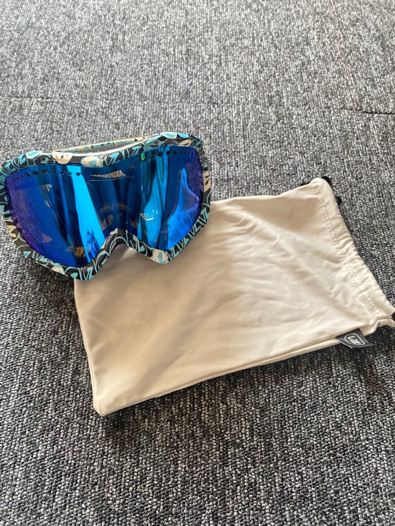 スノーボード　バッグ　ウェア　ゴーグル　グローブ　ブーツ一式