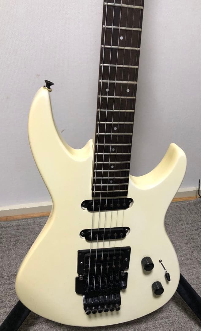 フル調整　アリアプロ2 VANGUARD ホワイト　フロイドローズ　エレキギター