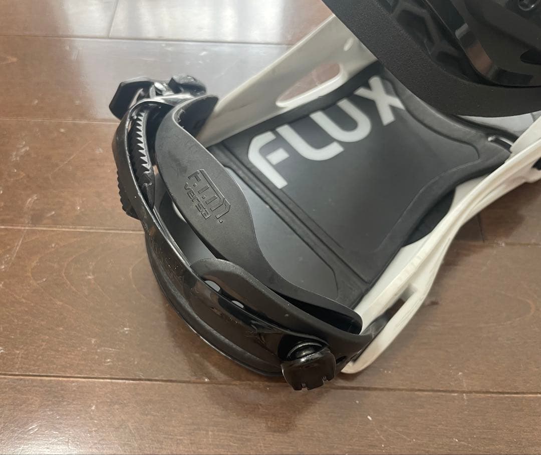 19-20 FLUX DS ビンディング ホワイト/ブラック　Mサイズ