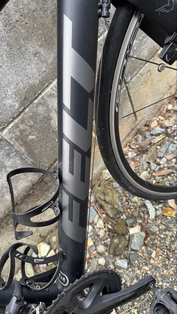 felt f75 510 タイヤホイール抜き