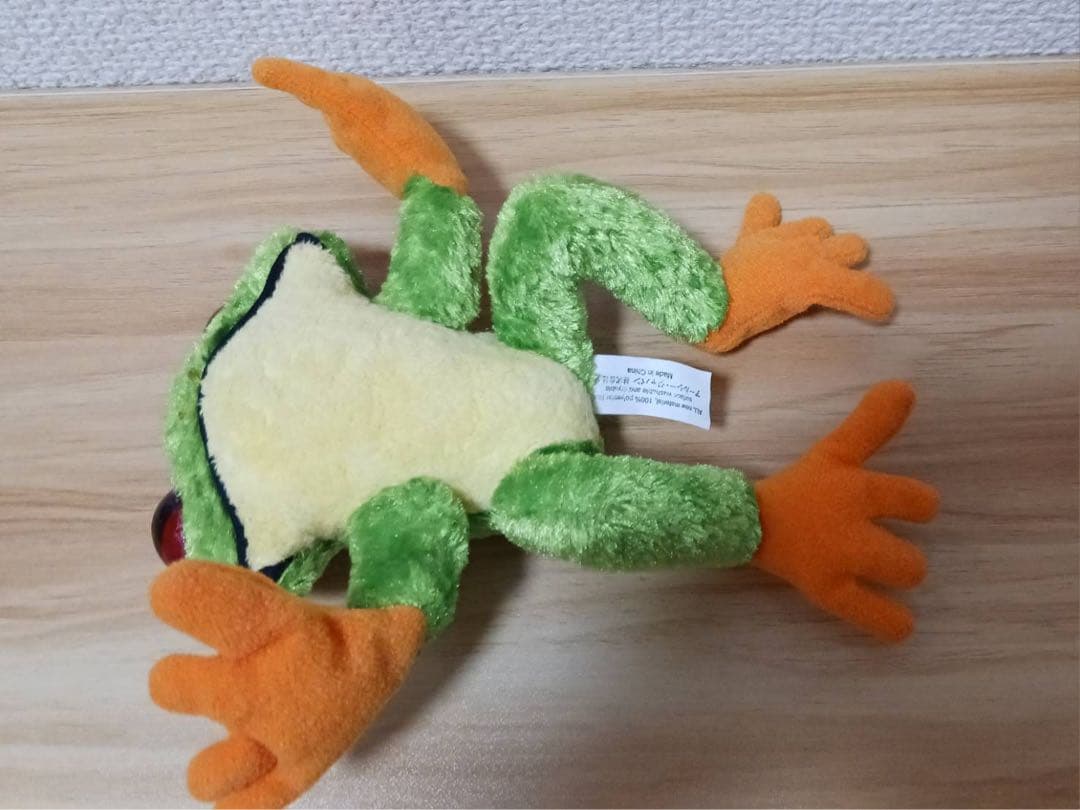 レインフォレスト カエルのぬいぐるみ 2点セット 新品と中古品