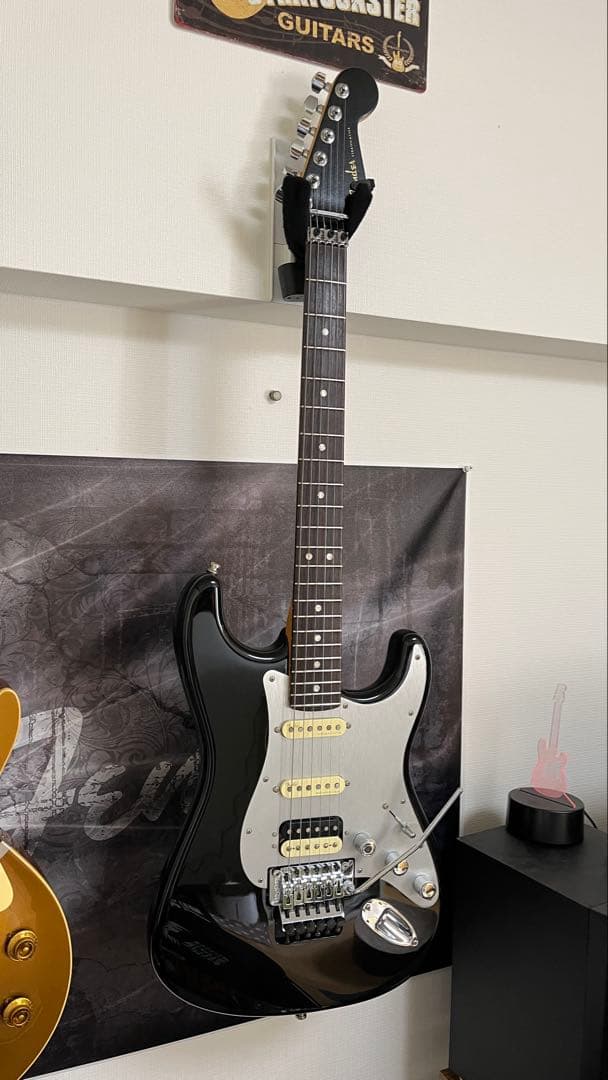 ギター FENDER American Ultra Luxe Stratocaster