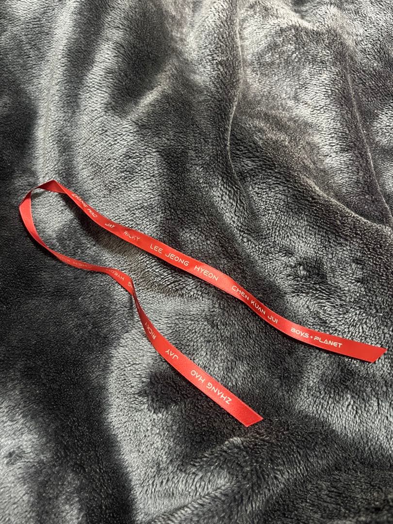 OVER ME ペンミ リボン ボイプラ ジャンハオ リッキー ZB1