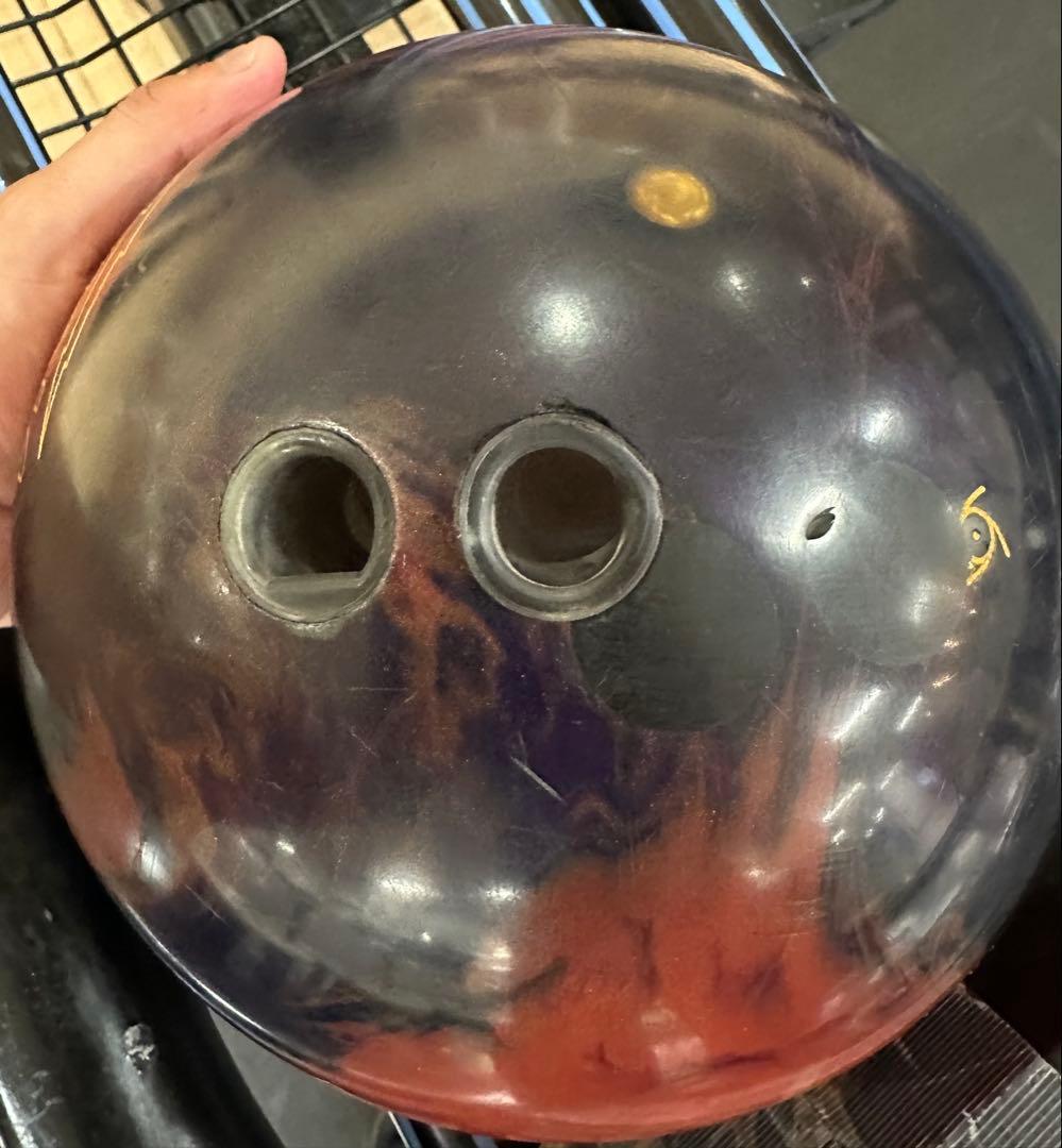 STORM BELMO ボウリングボール　14ポンド　2穴　trend2