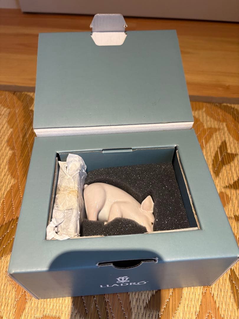 【LLADRO】幸運のブタ　絶版品　専用箱付き