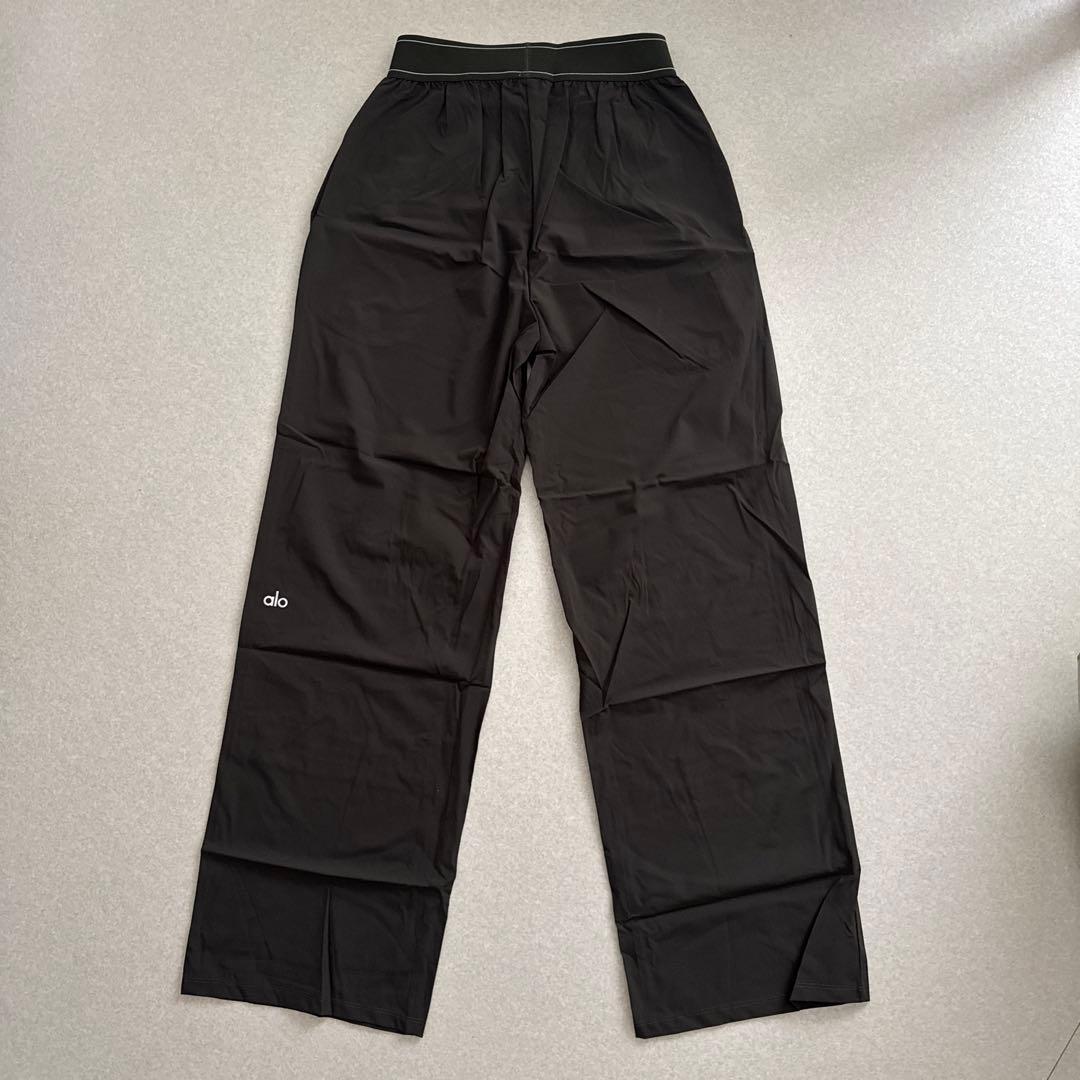 【新品】alo yoga Suit Up Trouser パンツ