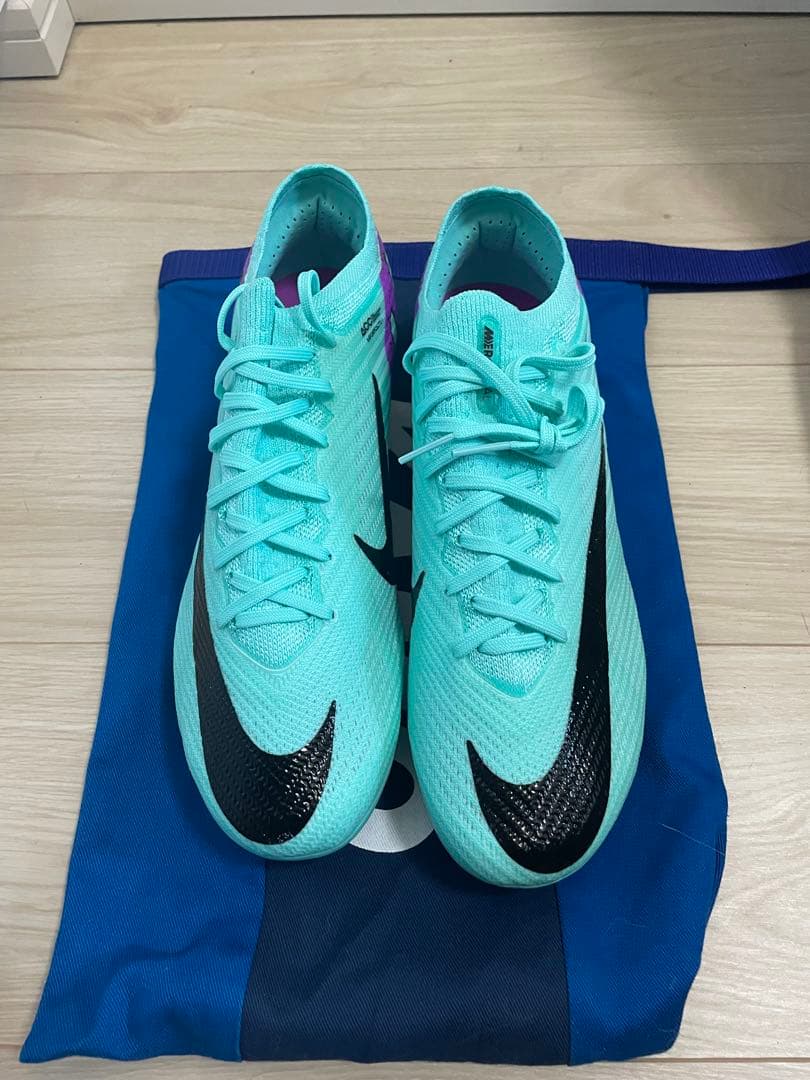 Nike Mercurial サッカーシューズ ミントグリーン・紫