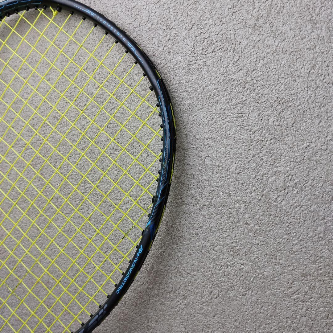 【極美品】YONEX VOLTRIC Z-FORCE Ⅱ 4UG5①