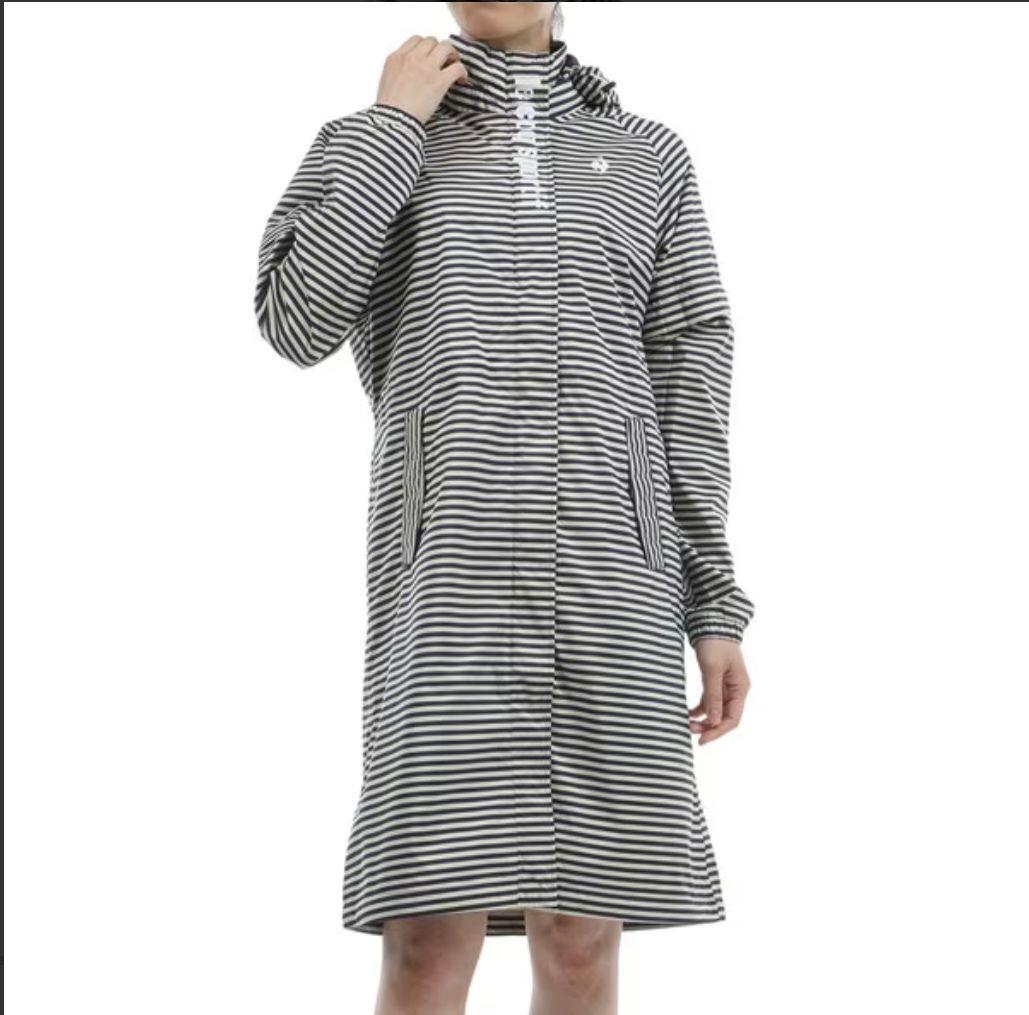 新品未使用【ル・コックス】ストライプ柄フード付レインウェア