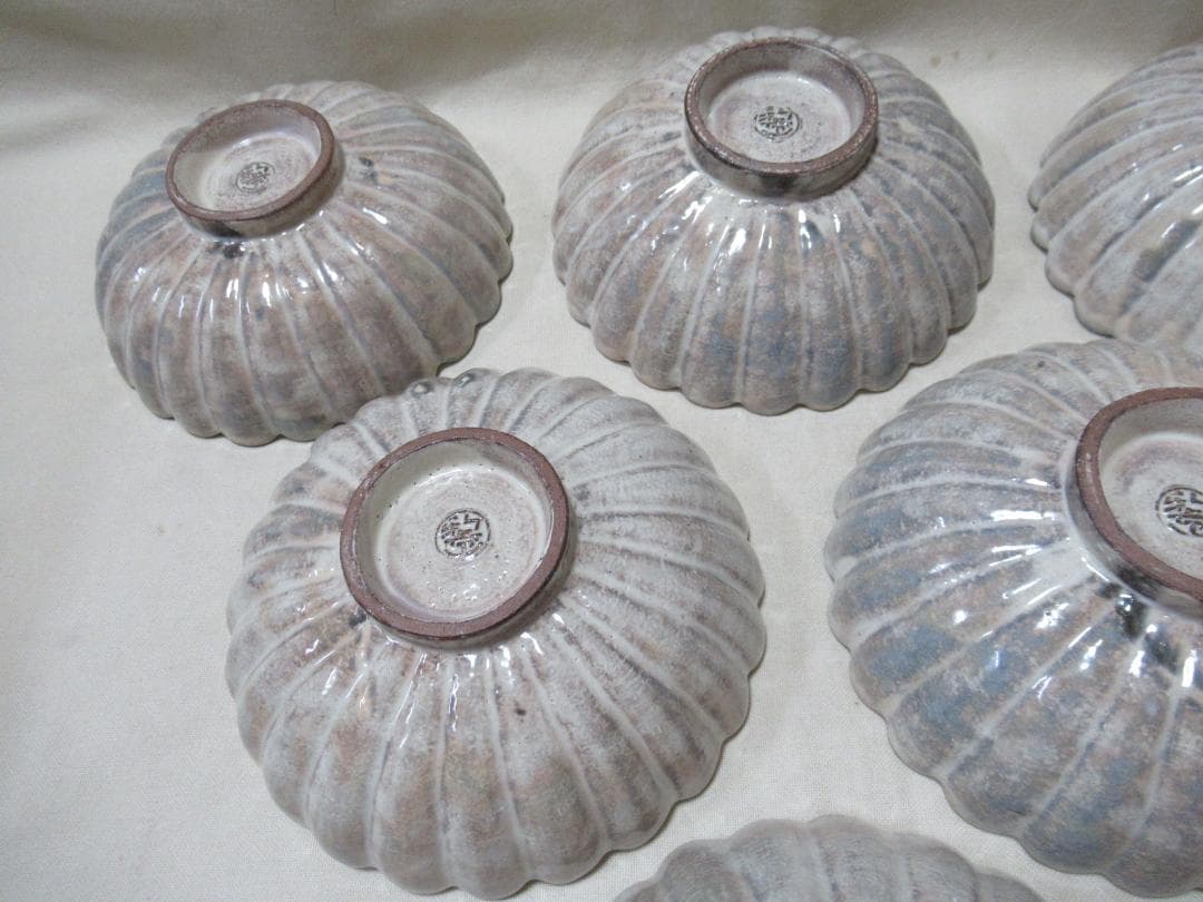 萩焼　１４代坂倉新兵衛造　菊皿６客　共箱