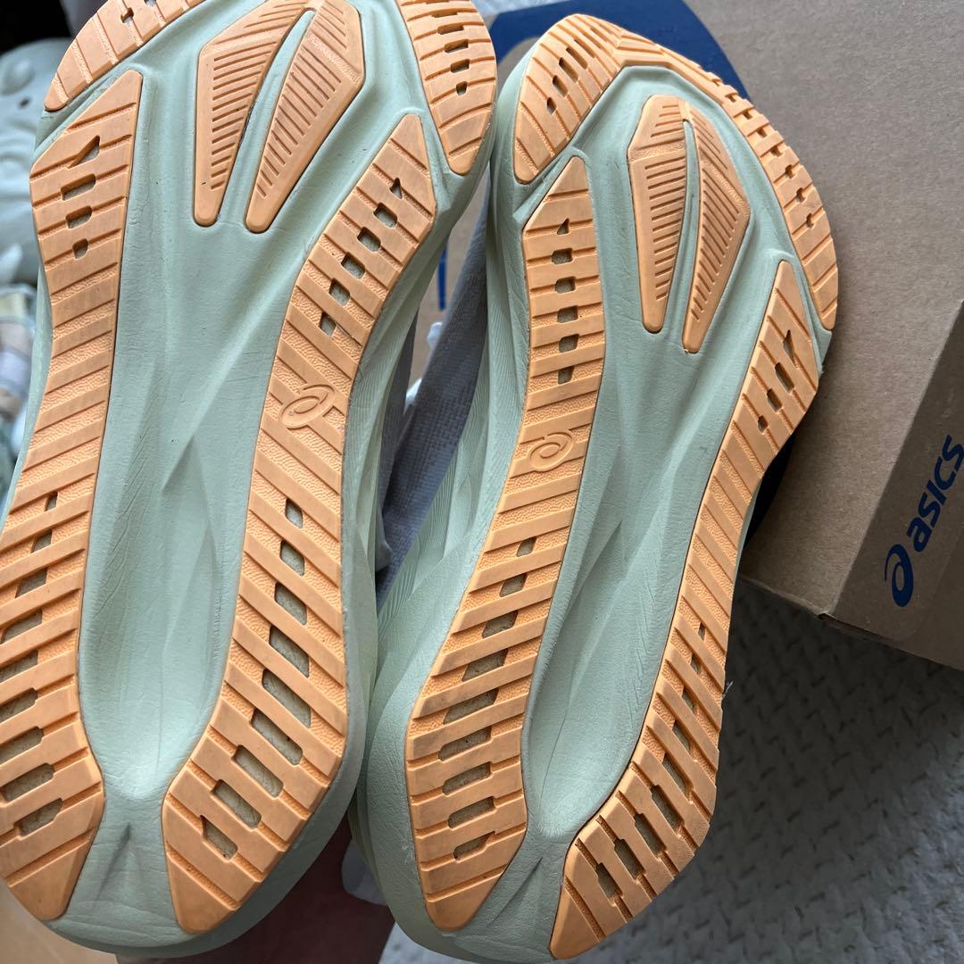 Asics novablast5 28cm アシックス　ノバブラスト5