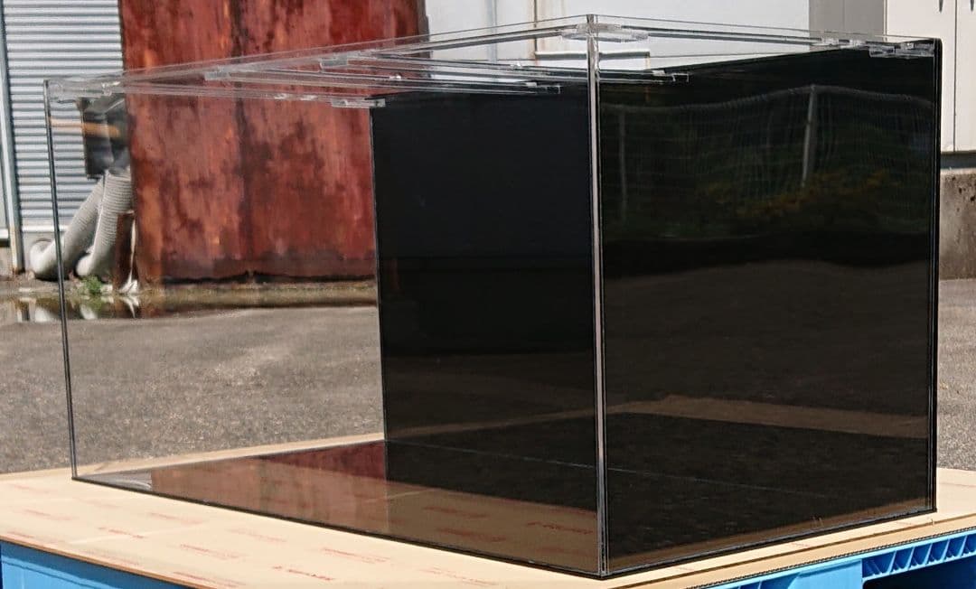 アクリル水槽 W900 D600 H600 二面黒 四面10㍉ 佐川急便発送