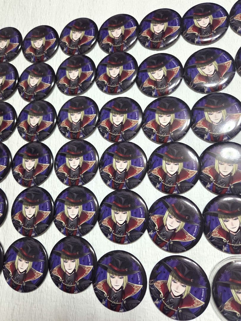 ツイステ ルーク スケアリー カプセル缶バッジ 痛バ