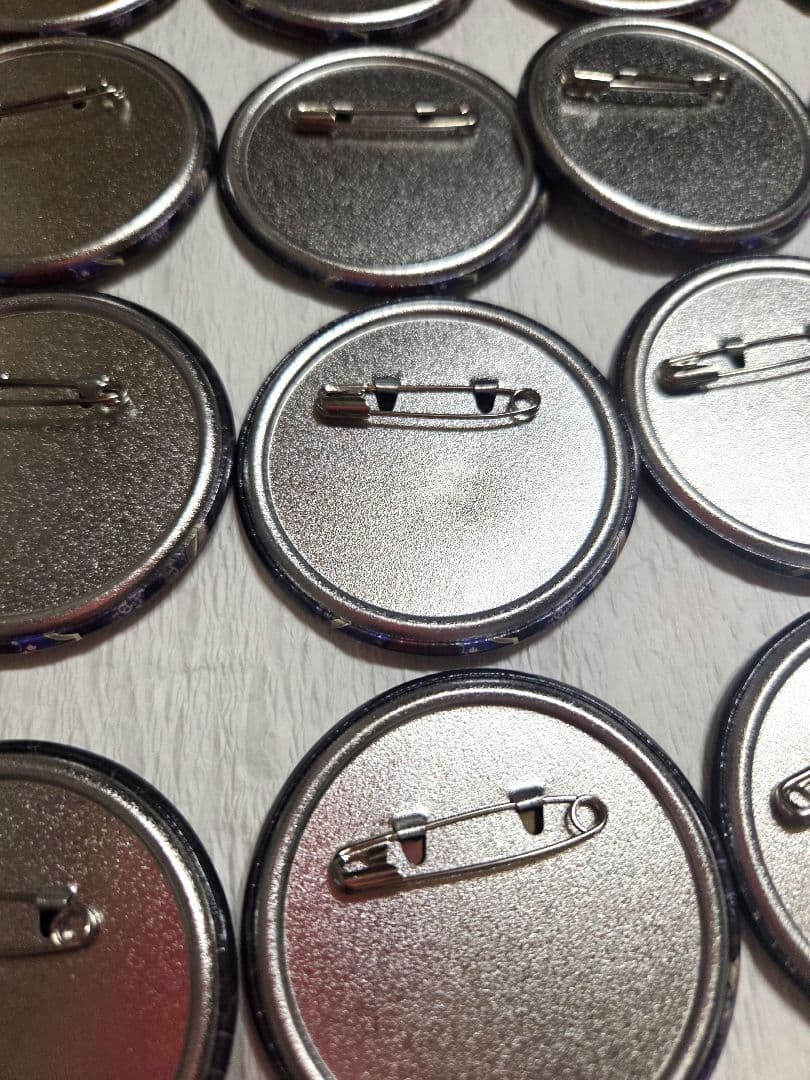 ツイステ ルーク スケアリー カプセル缶バッジ 痛バ