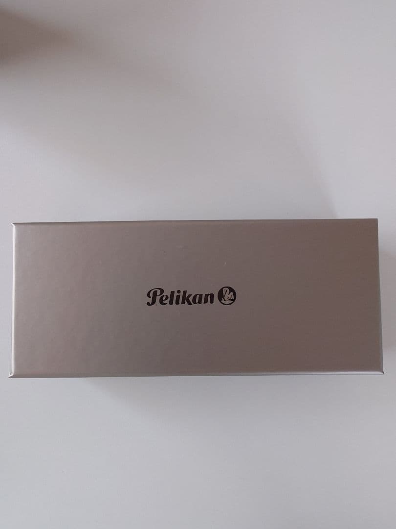 Pelikan 万年筆 M600 バイオレットホワイト スーベレーン EF