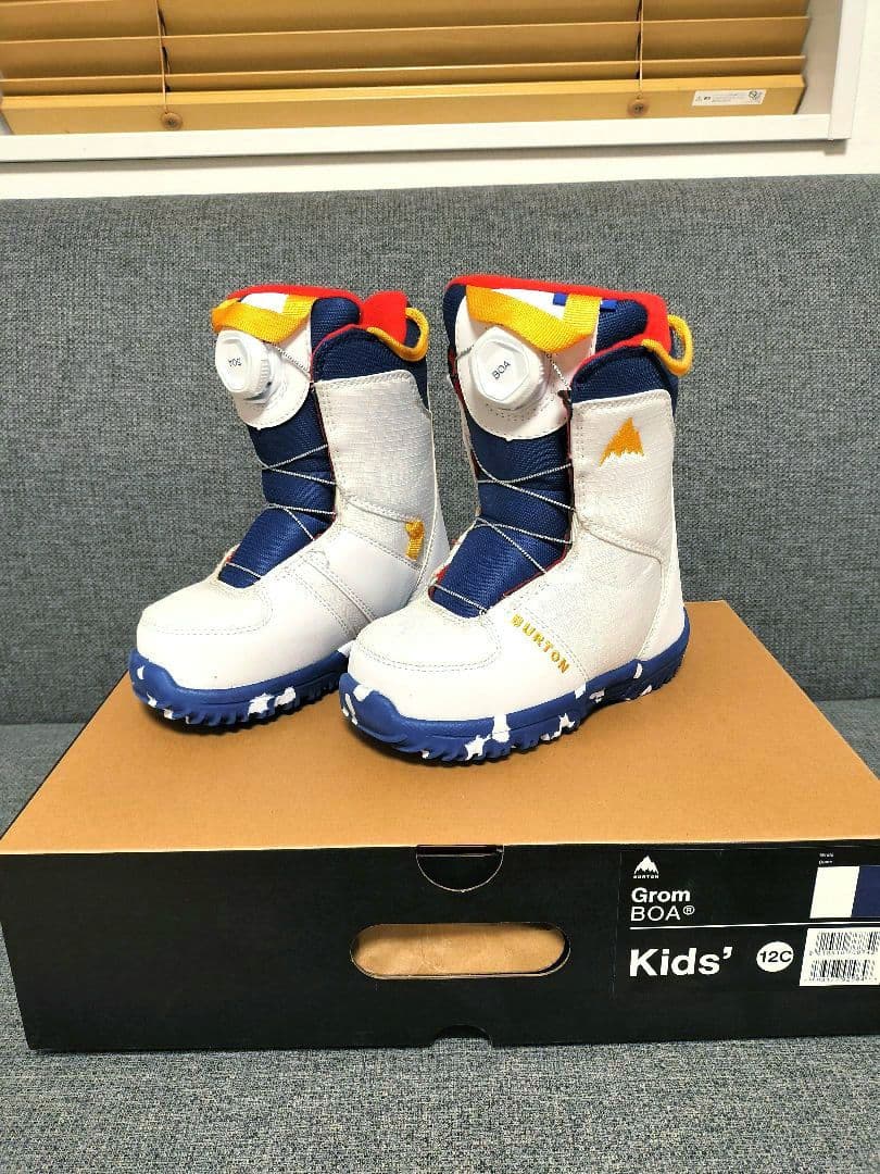 キッズ Burton グロム BOA スノーボードブーツ　 12C　18.5cm
