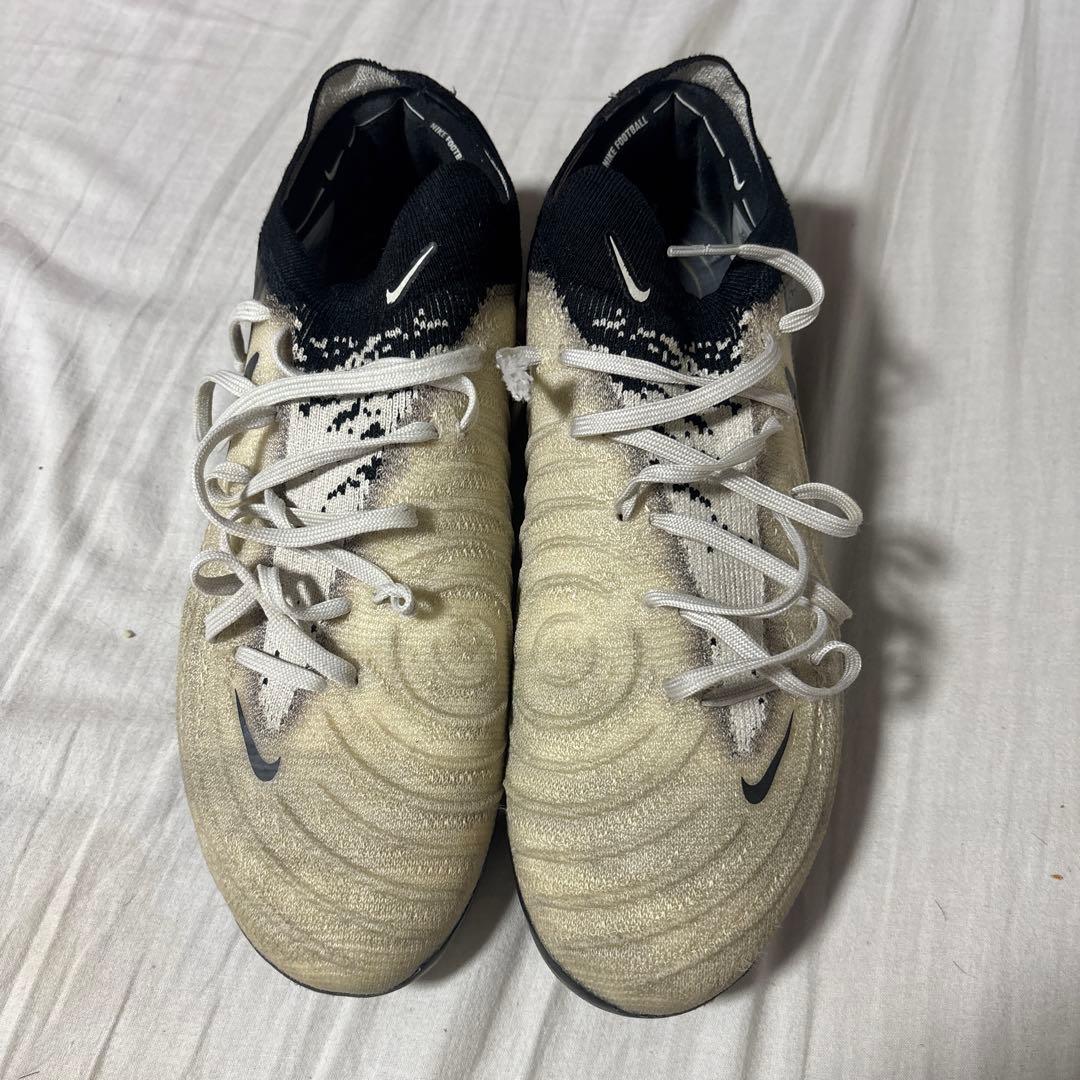 Nike Phantom サッカーシューズ ホワイト/ブラック