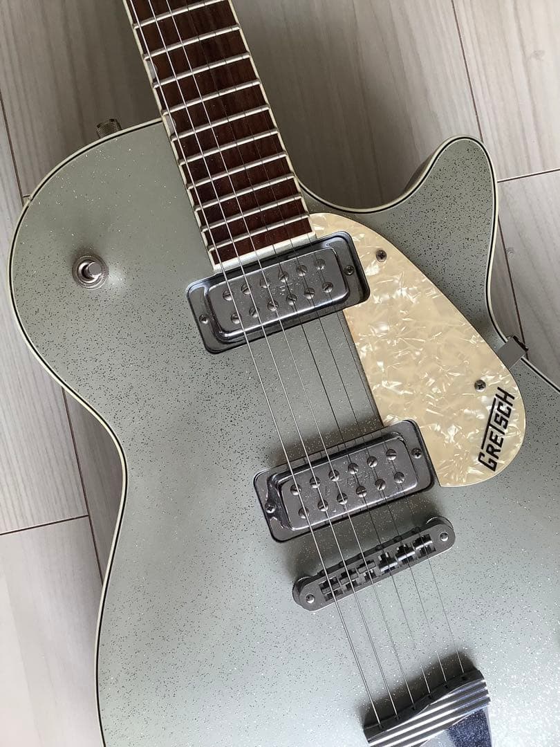 GRETSCH （替え弦・アンプコード付き）グレッチ　エレキギター
